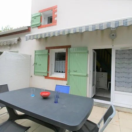 Maison La Tranche-sur-mer, 3 Pieces, 4 Personnes - Fr-1-22-347 Casa vacanze